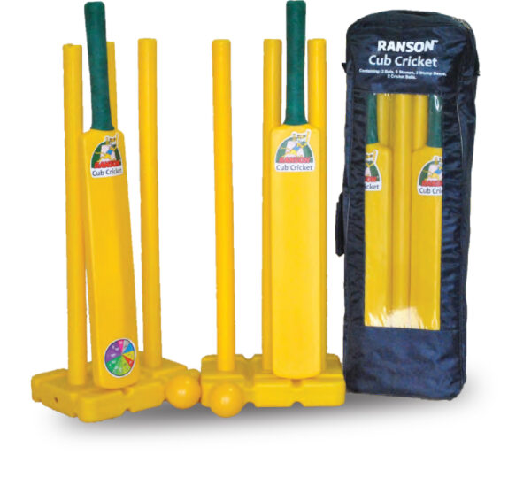 RCE-10137 PLASTIC CUB CRICKET SET DOUBLE.